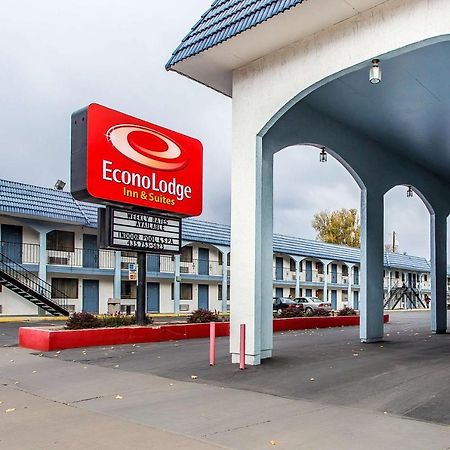 Econo Lodge Inn & Suites Logan Exteriör bild